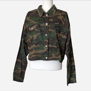 ✨ RARE Kittenish Camo Cropped Jacket with Gold Embroidery  L✨